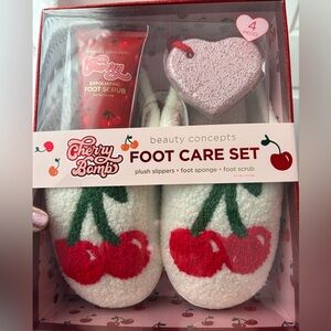 🍒 NIB beauty concepts Cherry Bomb Foot Care Set 🍒